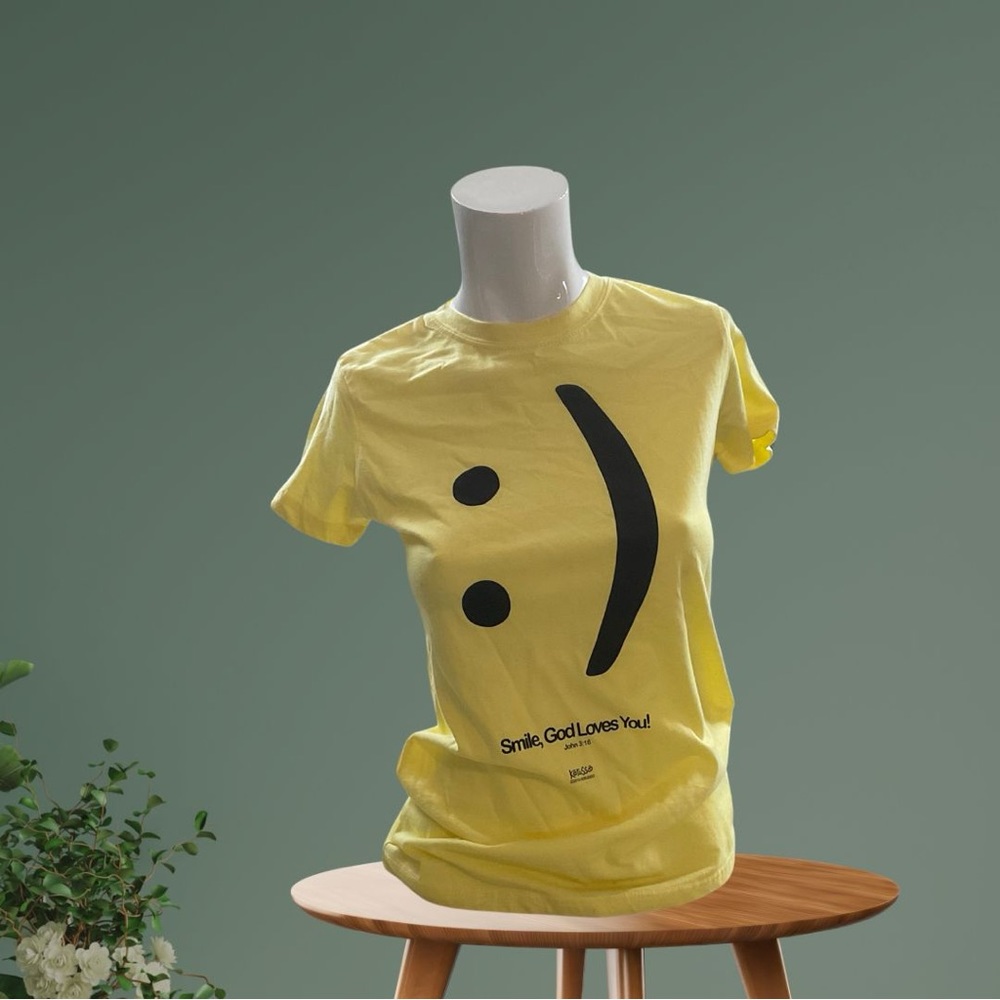 KERUSSO Smile God Loves You Tee | S